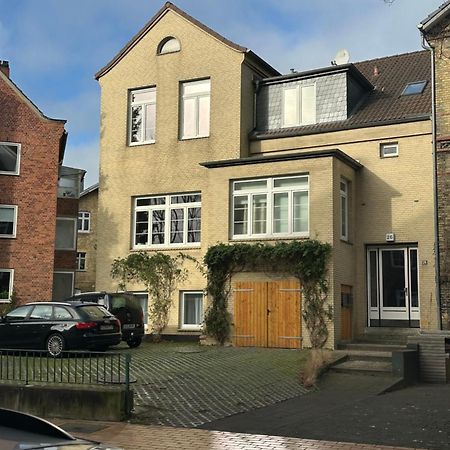 Gemuetliche Sanierte 1 Zimmer Wohnung Mit Privatem Parkplatz Im Zentrum Kiel Buitenkant foto